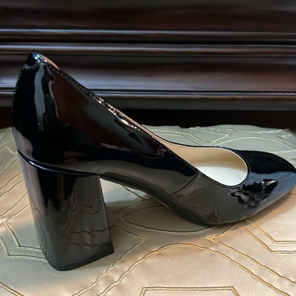 Ninewest | patent black block heel | work shoes | 7.5 - Picture 6 of 6